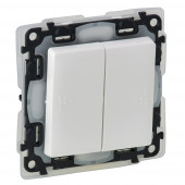Выключатель Legrand Valena Life Белый IP44 двухклавишный 10А 250В IP44 с лицевой панелью. Безвинтовые зажимы 752155